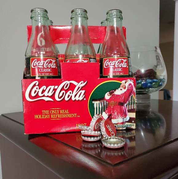 Christmas 1997 edition coke classic bottles - Picture 1 of 3